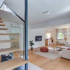 Fine Apartment